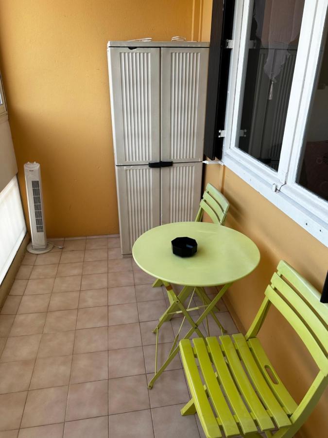Studio Ideal Pour Cure Thermale Balaruc-les-Bains Exterior photo